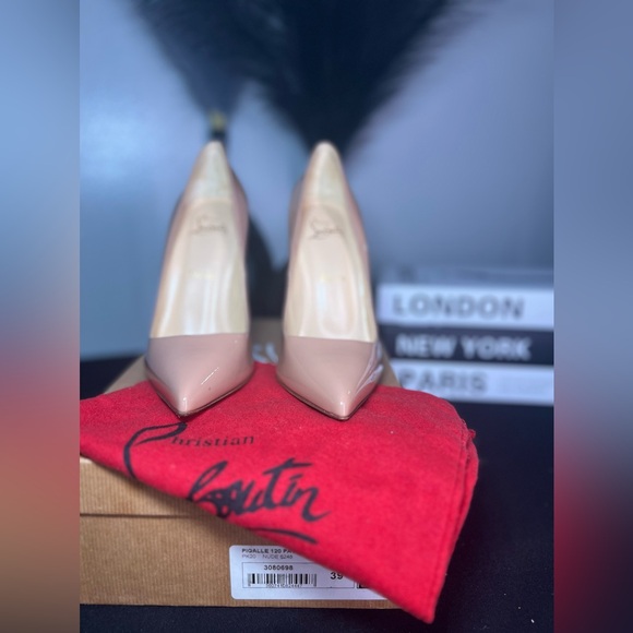 Christian Louboutin So Kate’s size 39 ❤️ - Picture 4 of 9